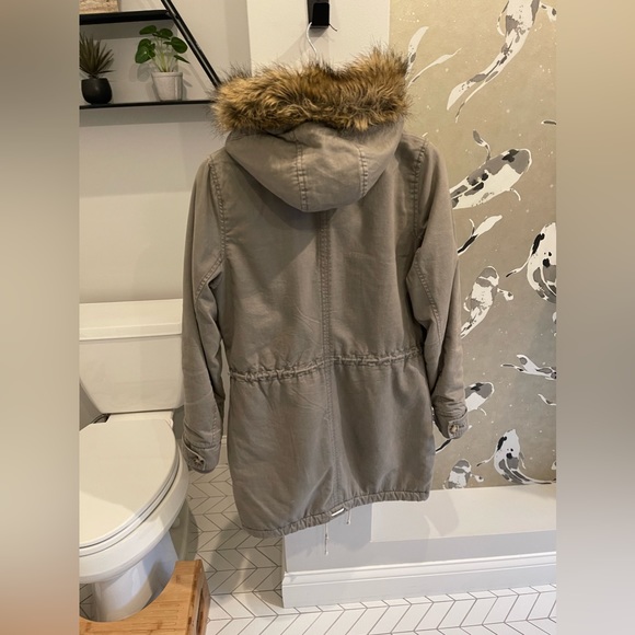 Abercrombie women’s winter jacket size s - Picture 6 of 6